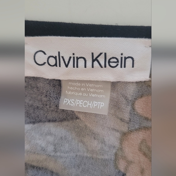 Calvin Klein Tan and Brown Fitted Sleeveless Tank Top - Picture 4 of 4